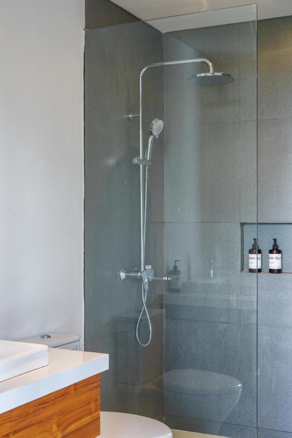 Villa Besso Padonan - Modern & Minimalist 2Br Villa In Canggu! エクステリア 写真